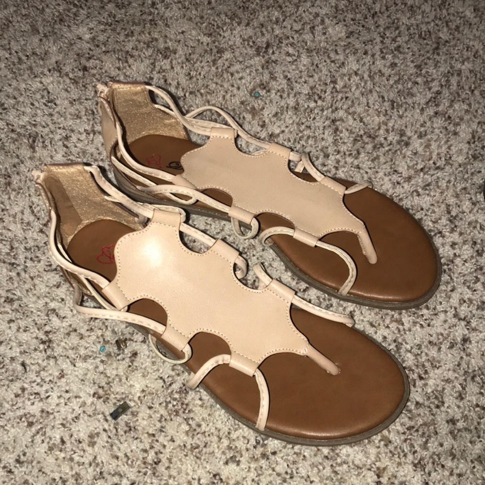 Cream sandals!!